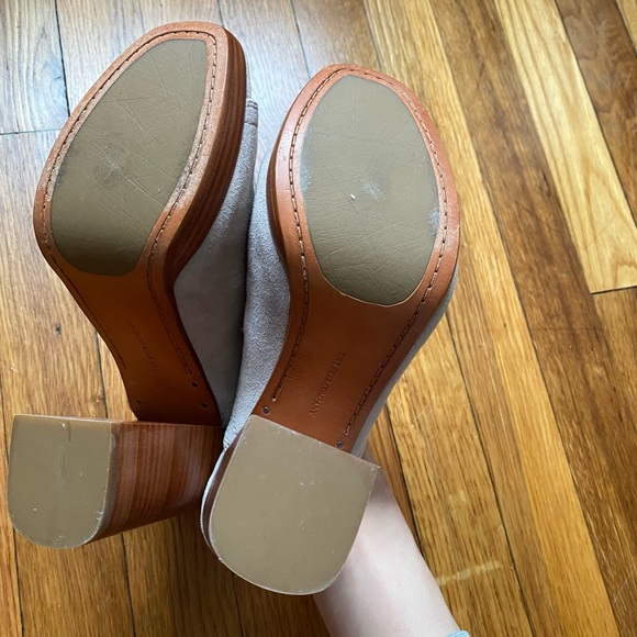 Frye suede cream mules with block heel - Picture 5 of 6